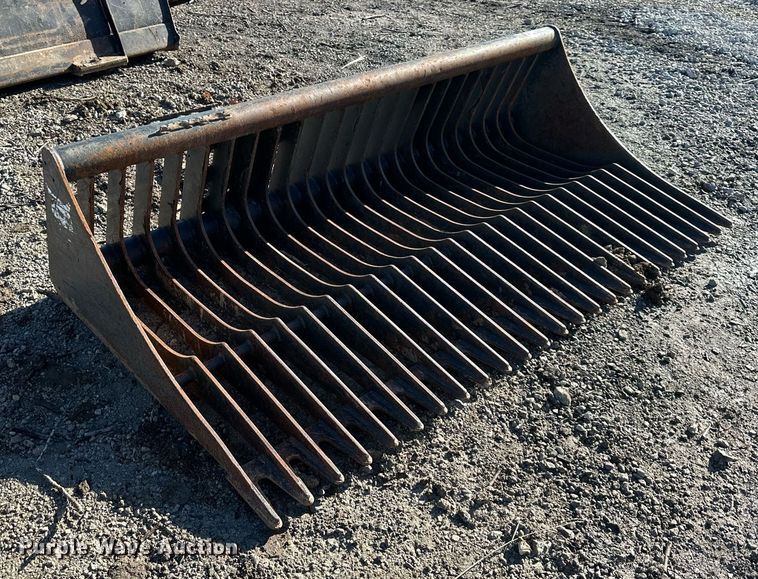 image for item EQ6653 Bobcat 82