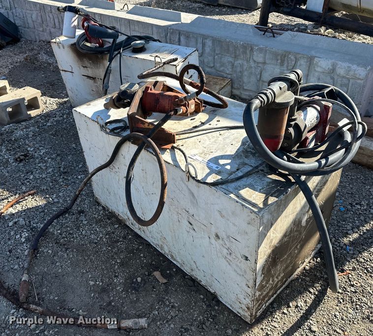 image for item EQ6659 (2) fuel tanks