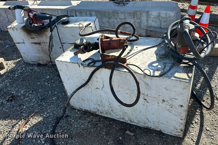 image for item EQ6659 (2) fuel tanks