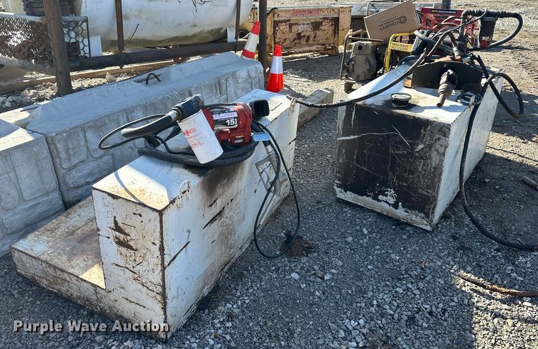 image for item EQ6659 (2) fuel tanks