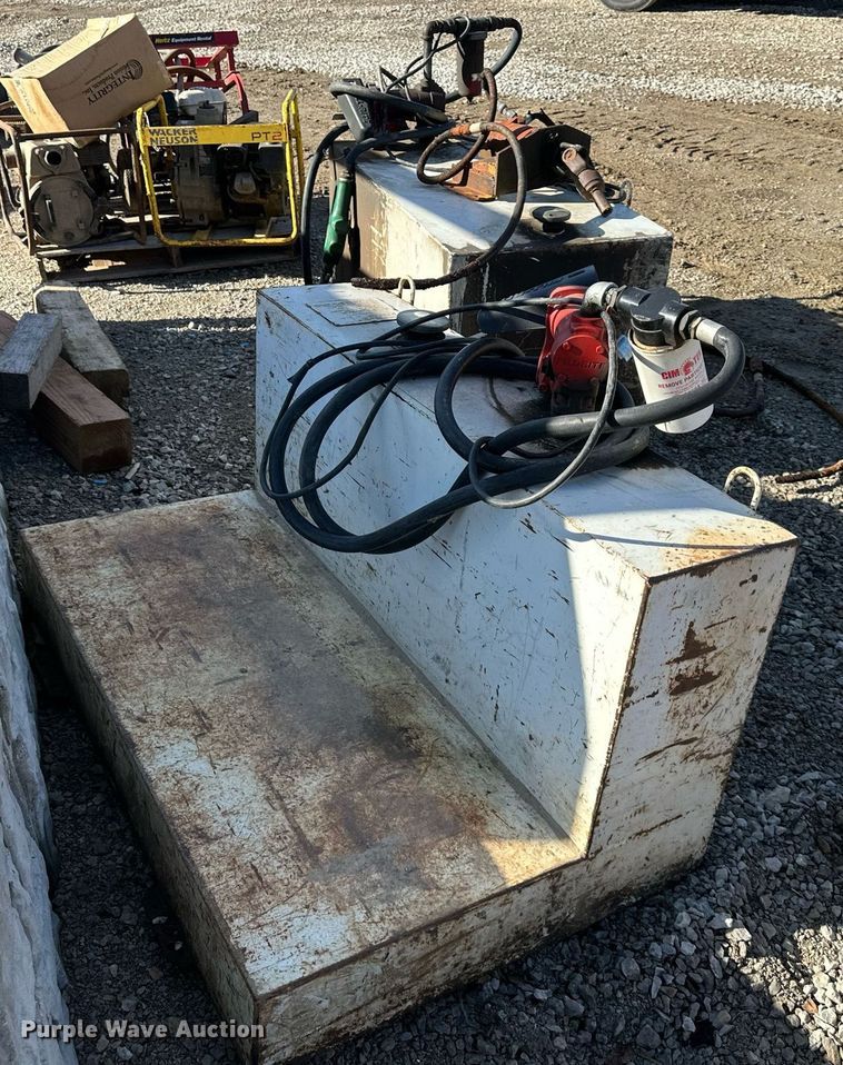 image for item EQ6659 (2) fuel tanks