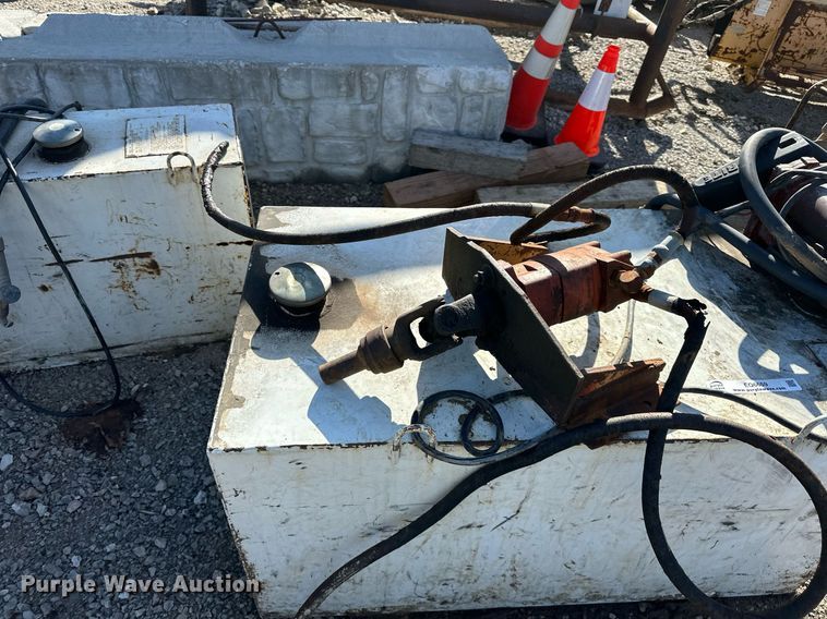 image for item EQ6659 (2) fuel tanks