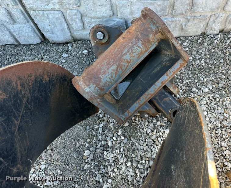 image for item EQ6661 36