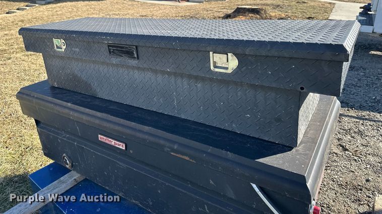 image for item EQ6670 (3) toolboxes