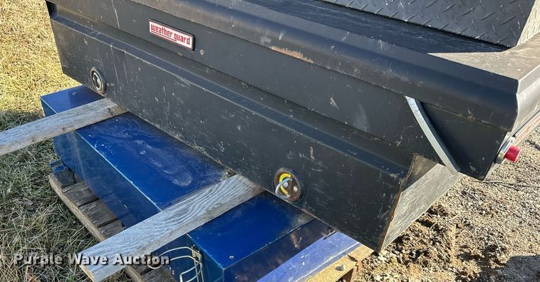 image for item EQ6670 (3) toolboxes