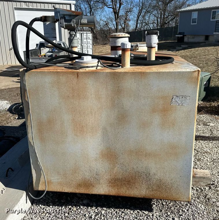 image for item EQ6673 Fuel tank