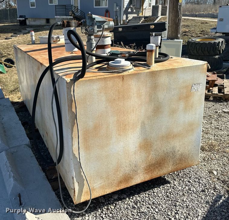 image for item EQ6673 Fuel tank