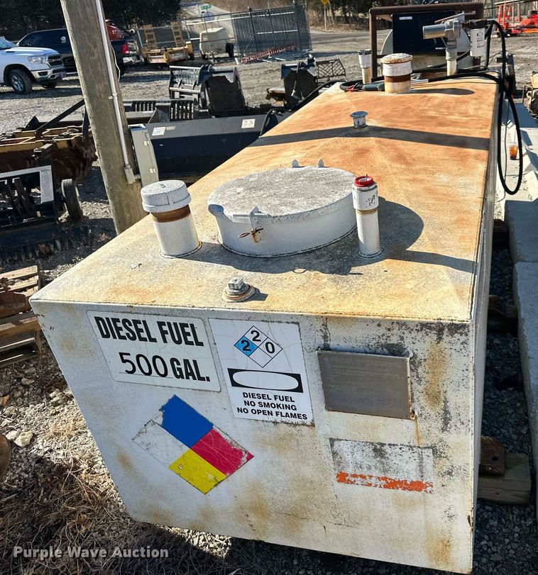 image for item EQ6673 Fuel tank