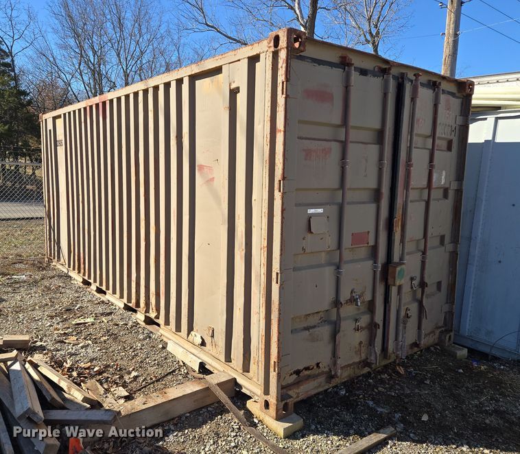 image for item EQ6676 1983 shipping container 
