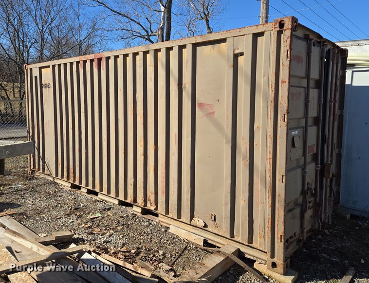 image for item EQ6676 1983 shipping container 