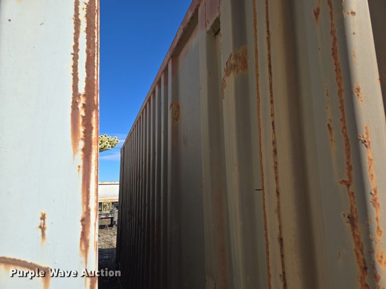 image for item EQ6676 1983 shipping container 