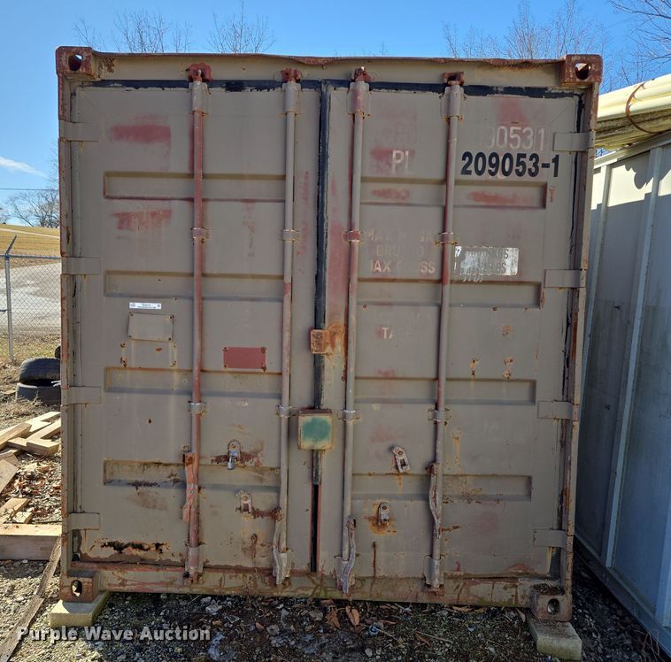 image for item EQ6676 1983 shipping container 