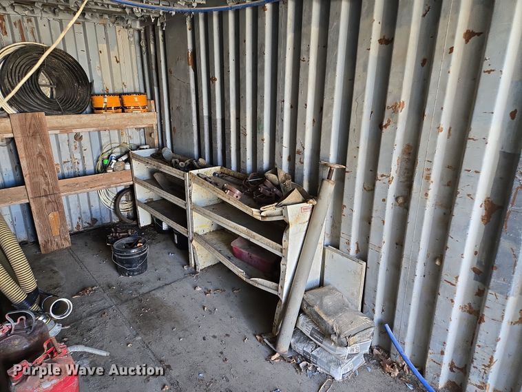 image for item EQ6676 1983 shipping container 