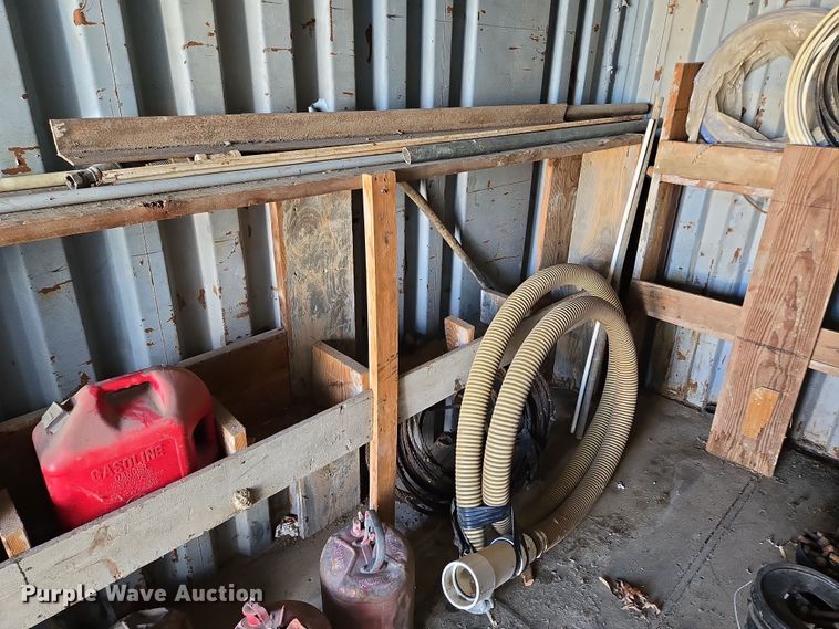 image for item EQ6676 1983 shipping container 