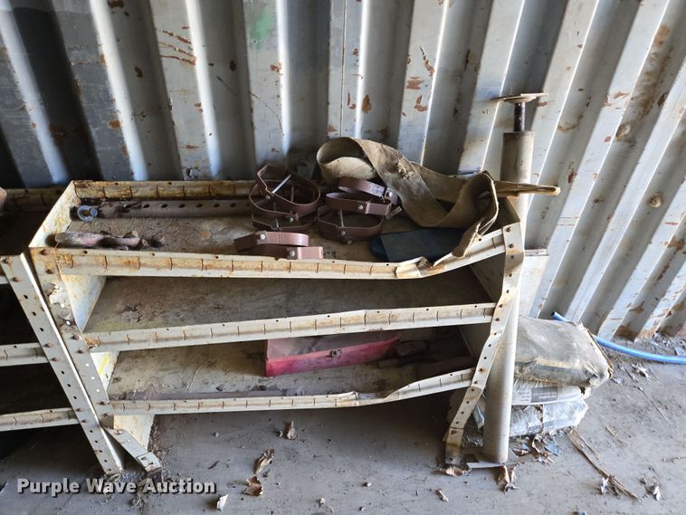 image for item EQ6676 1983 shipping container 