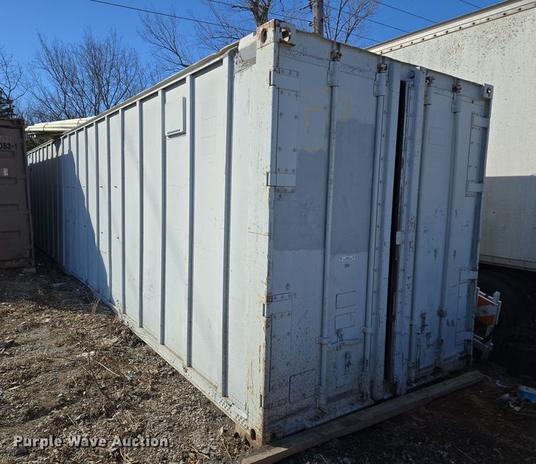 image for item EQ6677 Shipping container 