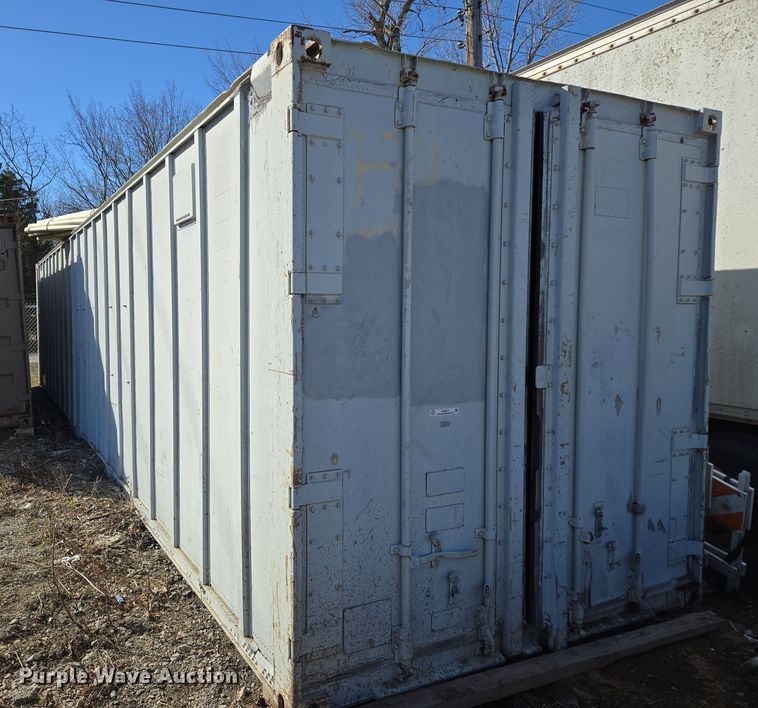 image for item EQ6677 Shipping container 