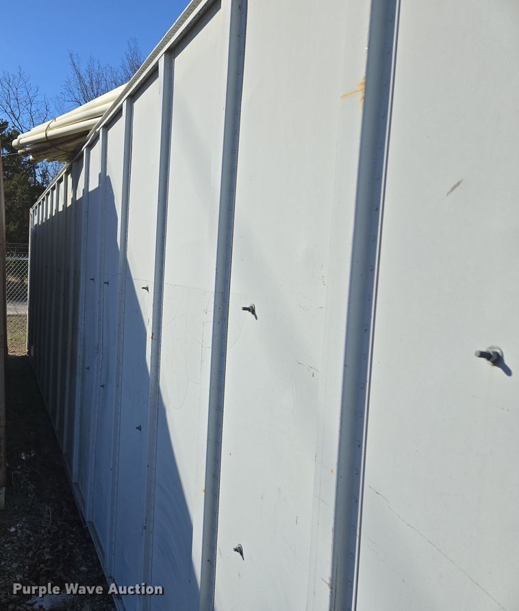 image for item EQ6677 Shipping container 