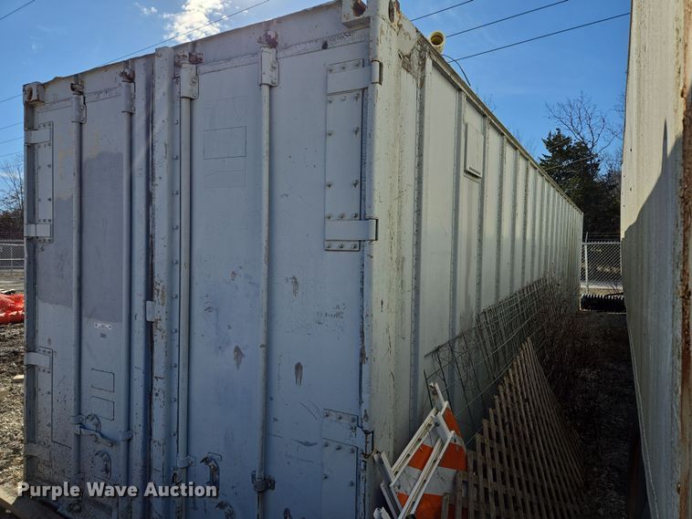 image for item EQ6677 Shipping container 