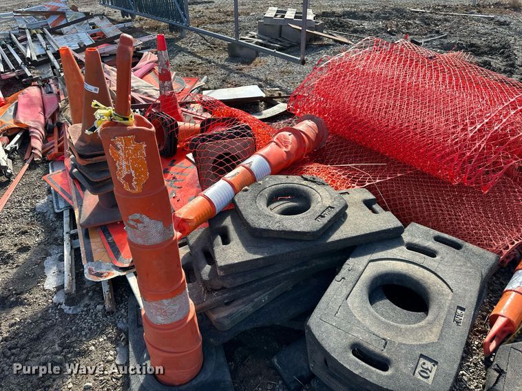 image for item EQ6679 Road safety equipment