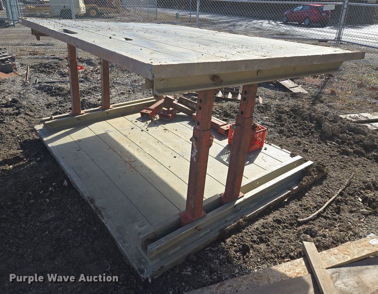 image for item EQ6680 Trench box 