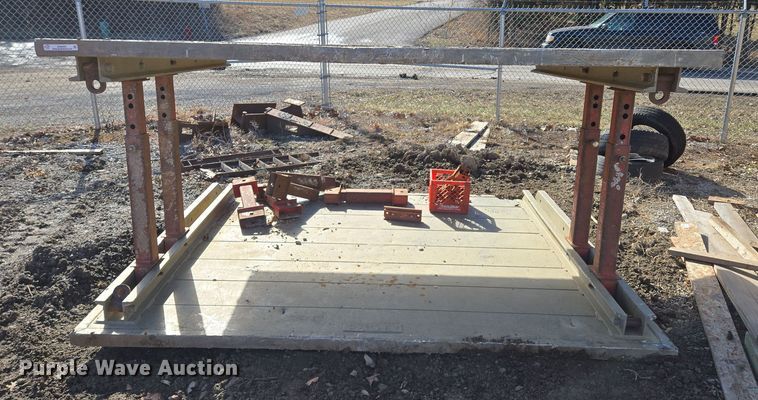 image for item EQ6680 Trench box 