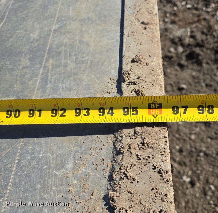 image for item EQ6680 Trench box 