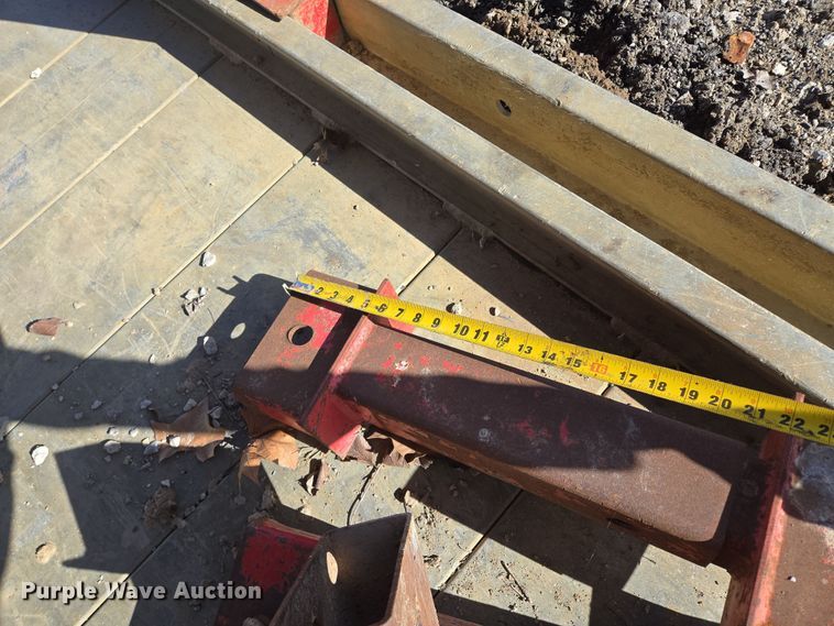 image for item EQ6680 Trench box 