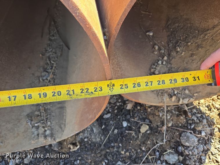 image for item EQ6687 (8) steel pipes