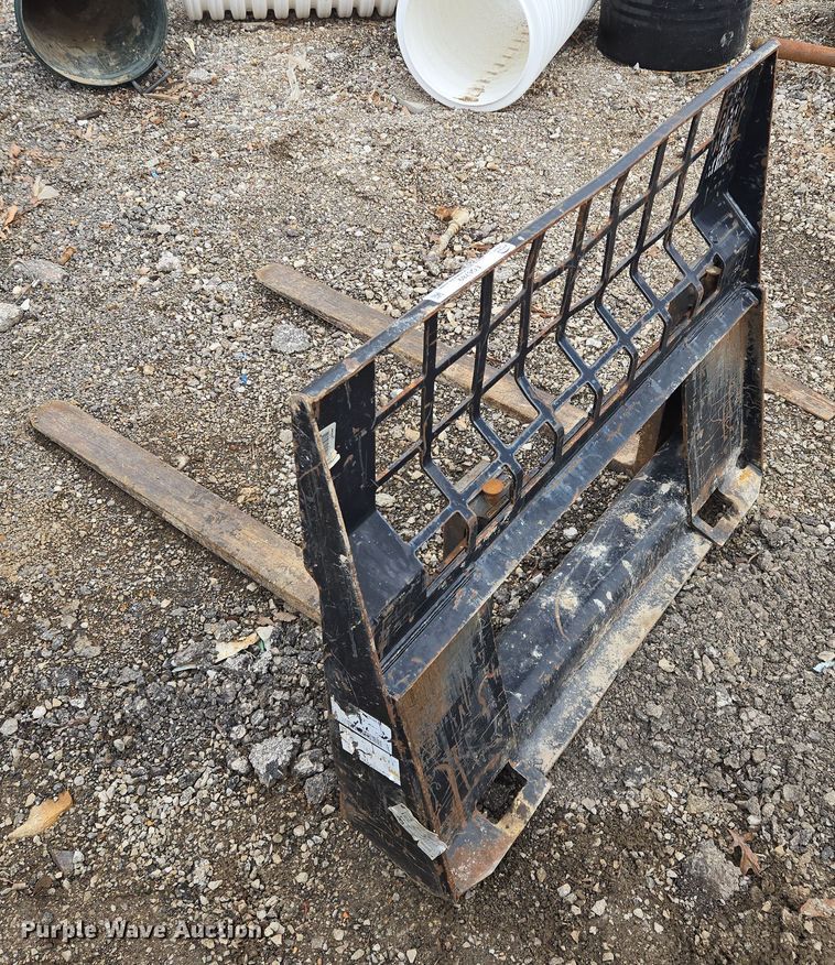 image for item EQ6789 Skid steer forks