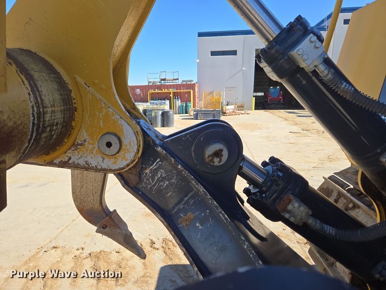 image for item ER5150 2018 John Deere 950K dozer