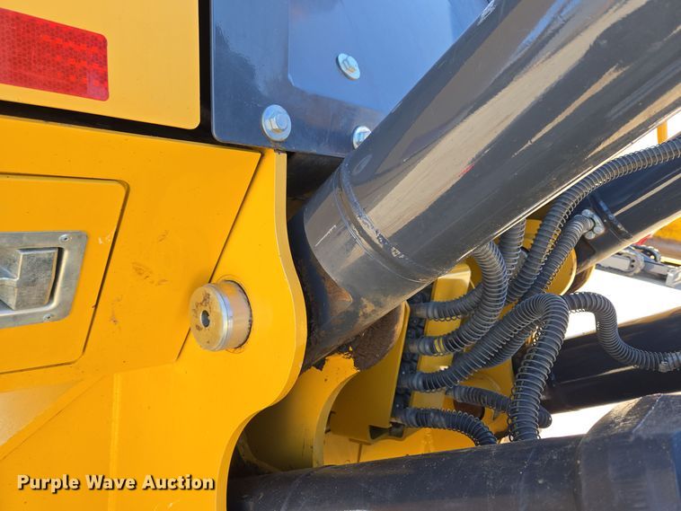 image for item ER5150 2018 John Deere 950K dozer