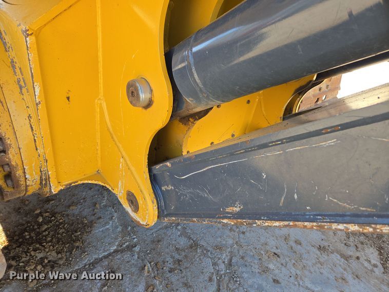 image for item ER5150 2018 John Deere 950K dozer