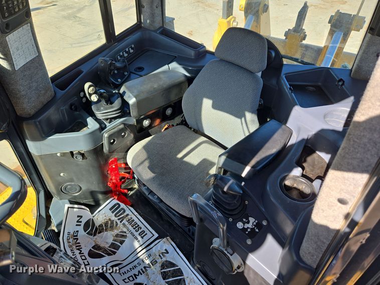 image for item ER5150 2018 John Deere 950K dozer