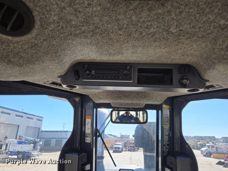 image for item ER5150 2018 John Deere 950K dozer