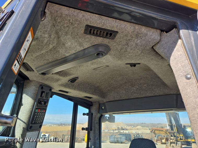 image for item ER5150 2018 John Deere 950K dozer