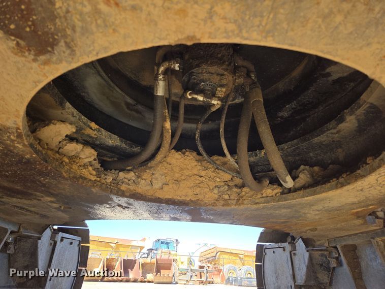 image for item ER5151 2006 John Deere 450D LC excavator