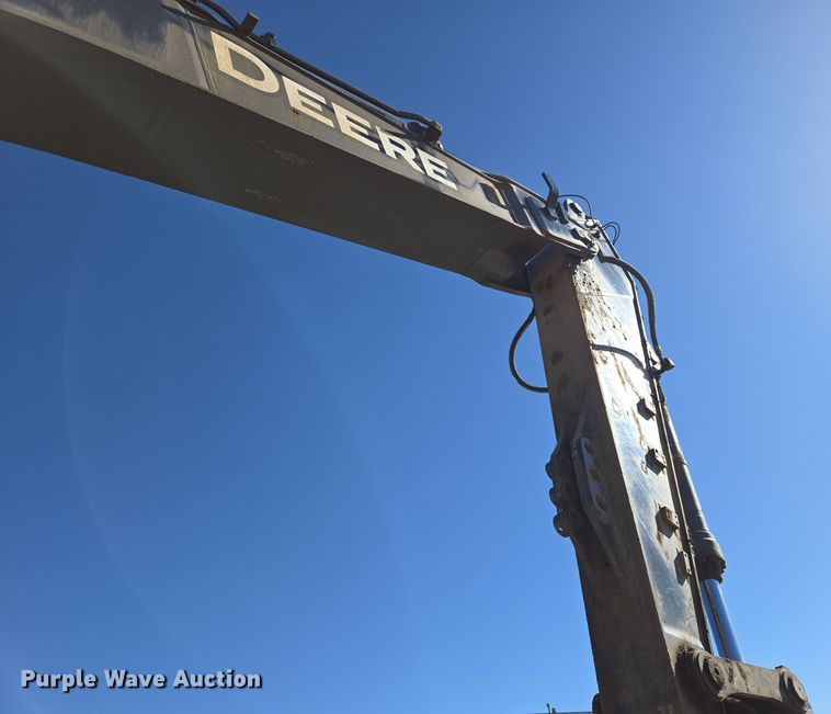 image for item ER5151 2006 John Deere 450D LC excavator