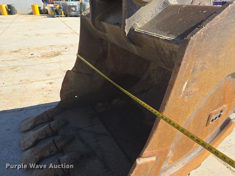 image for item ER5151 2006 John Deere 450D LC excavator