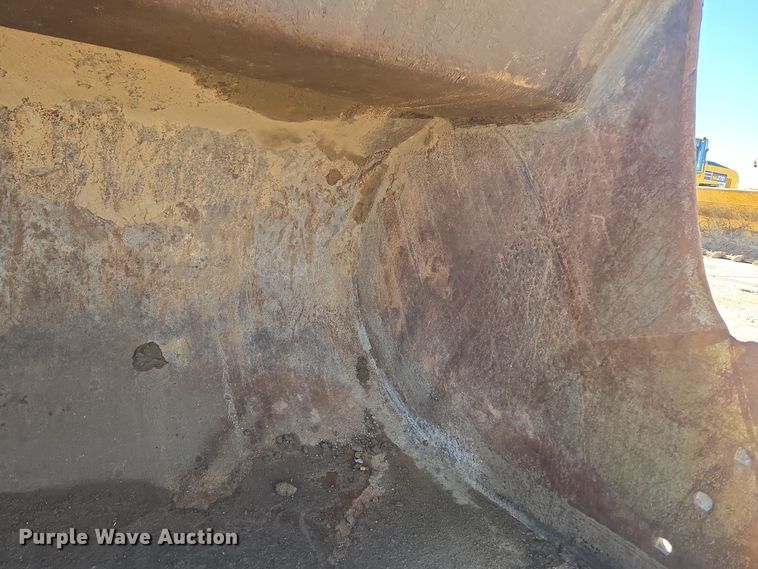 image for item ER5151 2006 John Deere 450D LC excavator