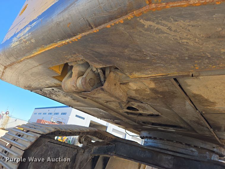 image for item ER5151 2006 John Deere 450D LC excavator