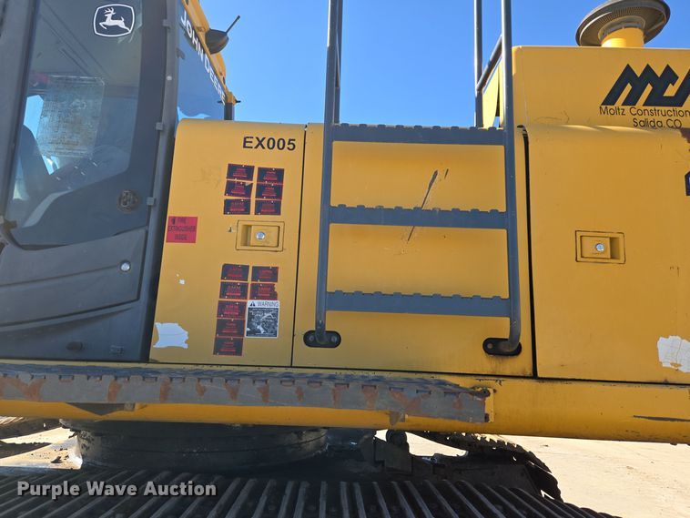 image for item ER5151 2006 John Deere 450D LC excavator