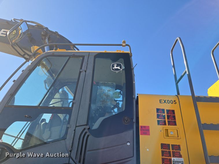 image for item ER5151 2006 John Deere 450D LC excavator