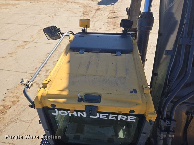 image for item ER5151 2006 John Deere 450D LC excavator