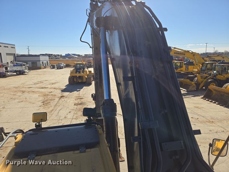 image for item ER5151 2006 John Deere 450D LC excavator