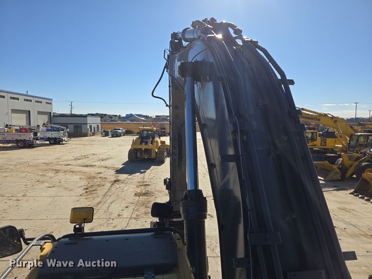 image for item ER5151 2006 John Deere 450D LC excavator