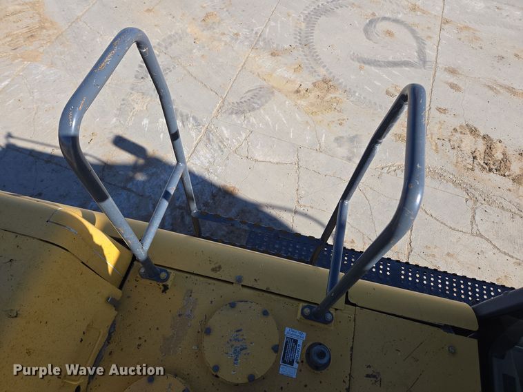 image for item ER5151 2006 John Deere 450D LC excavator