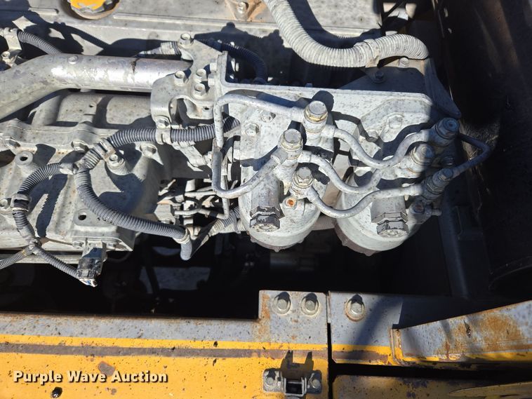 image for item ER5151 2006 John Deere 450D LC excavator