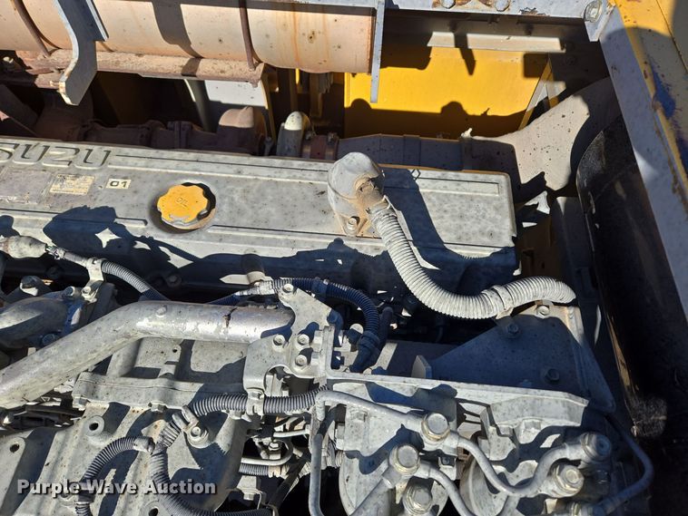 image for item ER5151 2006 John Deere 450D LC excavator