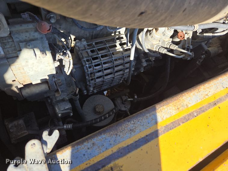 image for item ER5151 2006 John Deere 450D LC excavator